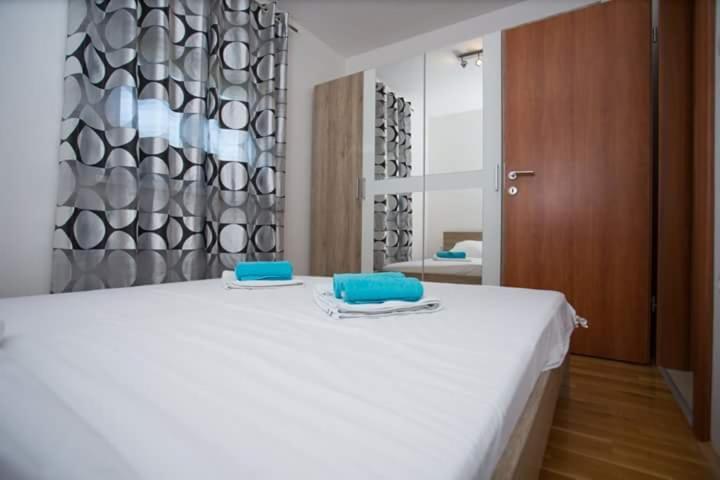 Apartman Mila Каштела Экстерьер фото